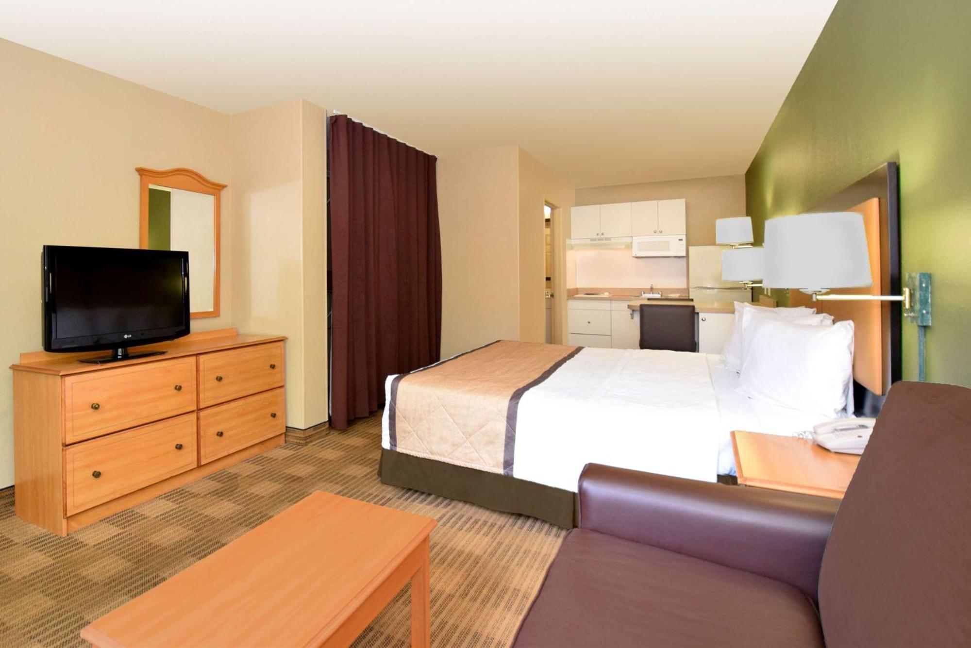 Extended Stay America Select Suites - Durham - University - Ivy Creek Blvd Экстерьер фото