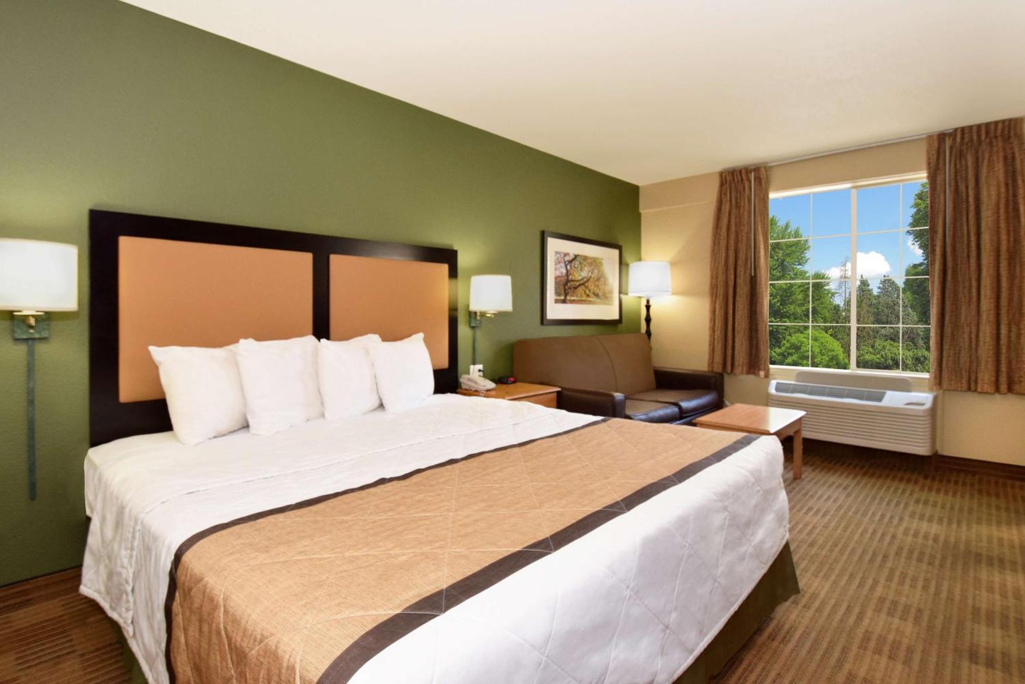 Extended Stay America Select Suites - Durham - University - Ivy Creek Blvd Экстерьер фото