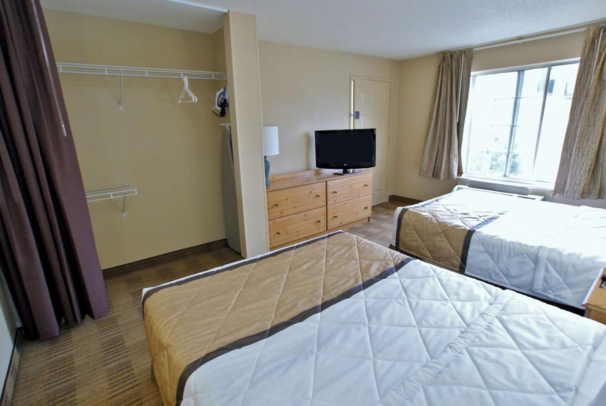 Extended Stay America Select Suites - Durham - University - Ivy Creek Blvd Экстерьер фото