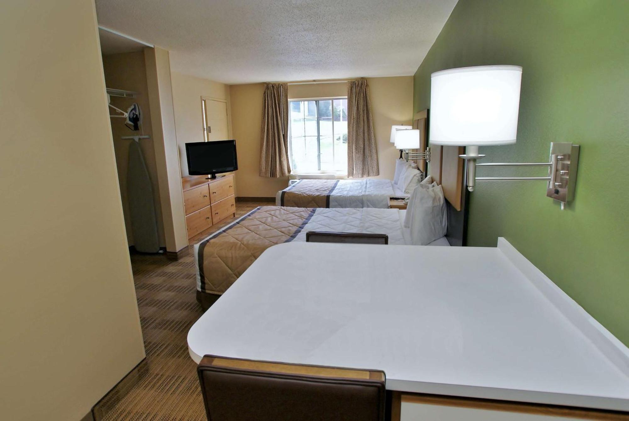 Extended Stay America Select Suites - Durham - University - Ivy Creek Blvd Экстерьер фото