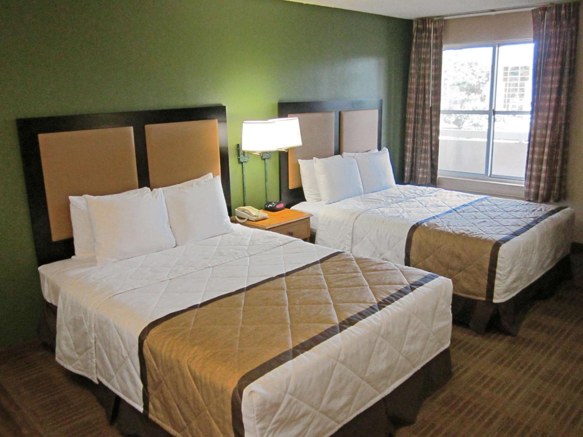 Extended Stay America Select Suites - Durham - University - Ivy Creek Blvd Экстерьер фото